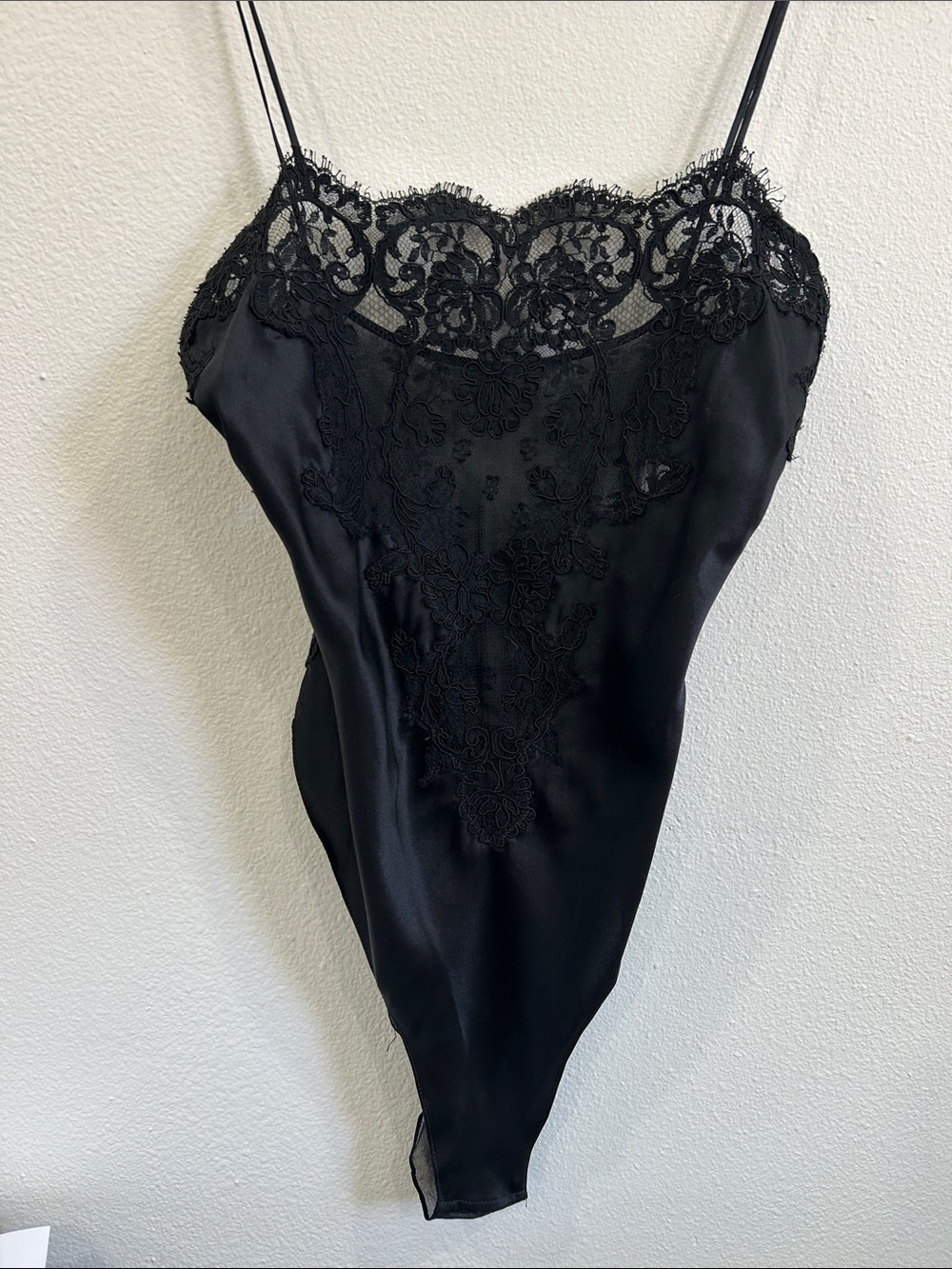 80’s Jonquil silk lace, teddy black small